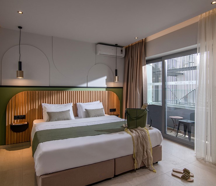 DOUBLE OR TWIN ROOM WITH TOWN VIEW